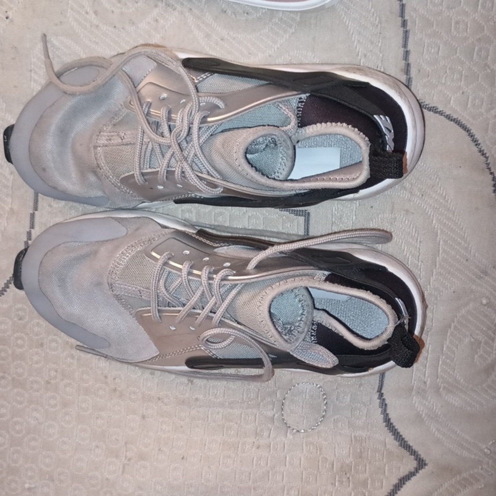 Kids shoes